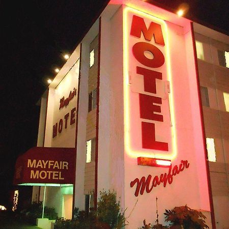 Mayfair Motel Victoria Buitenkant foto