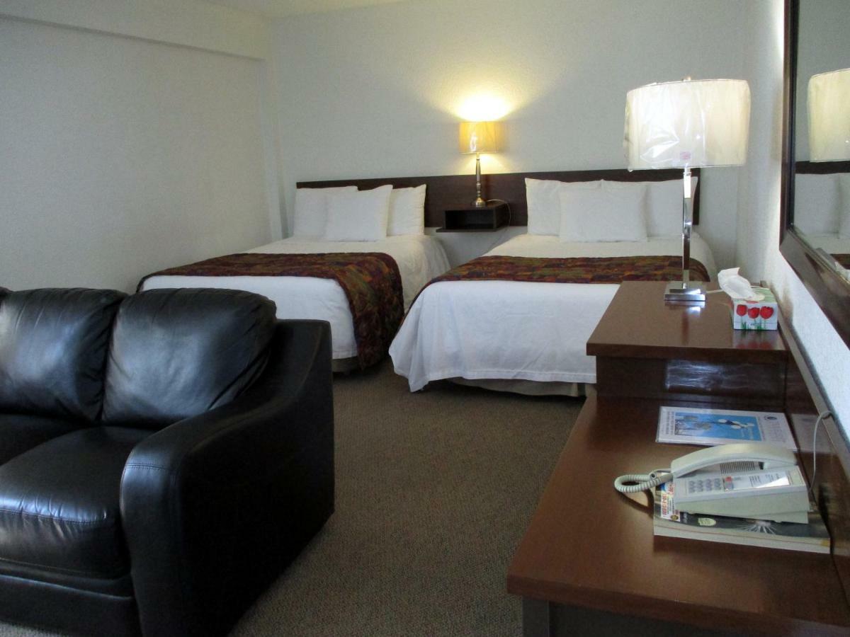 Mayfair Motel Victoria Buitenkant foto